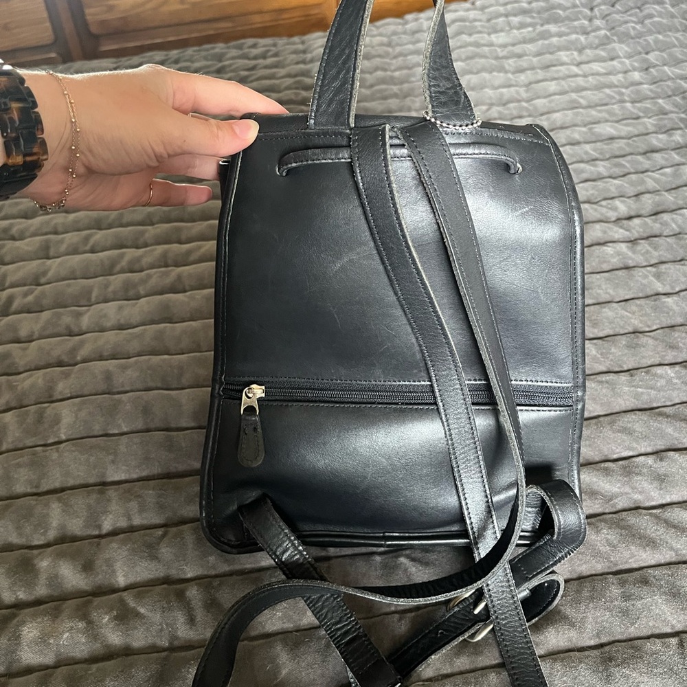 Coach Black Leather Daypack - Picture 2 of 12
